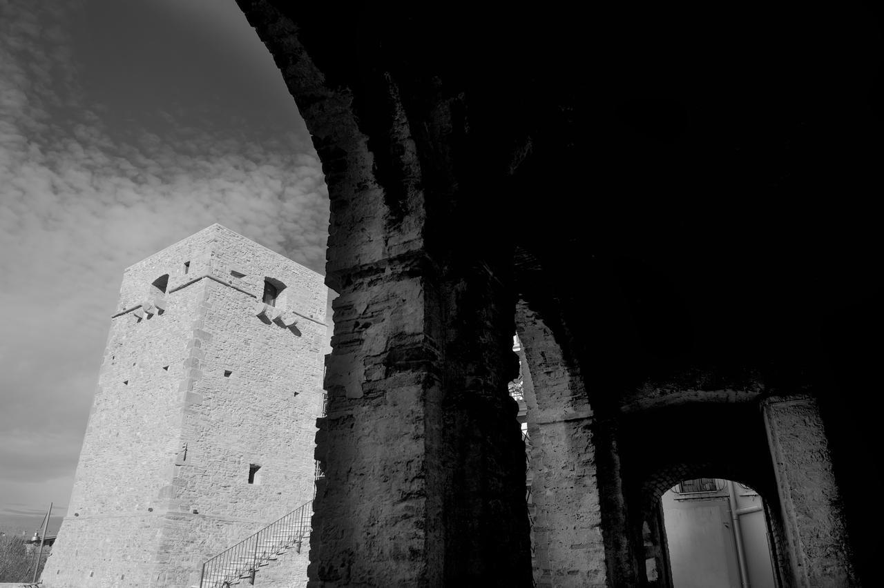 Bed and Breakfast Torre Della Loggia - Dimora Storica - Ortona Zewnętrze zdjęcie