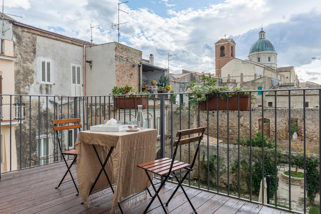 Bed and Breakfast Torre Della Loggia - Dimora Storica - Ortona Zewnętrze zdjęcie
